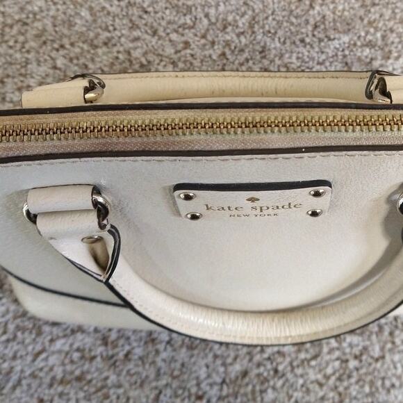 Kate Spade Wellesley Rachelle Cream Leather Crossbody Satchel Bag - Picture 4 of 16